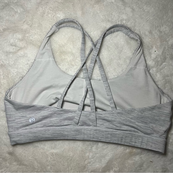 Lululemon Energy Bra Medium Support Ice Grey Alpine White - size 12 - Picture 5 of 6